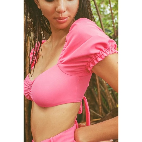 Agua Bendita Bikini Set 💛💕 - Picture 5 of 8